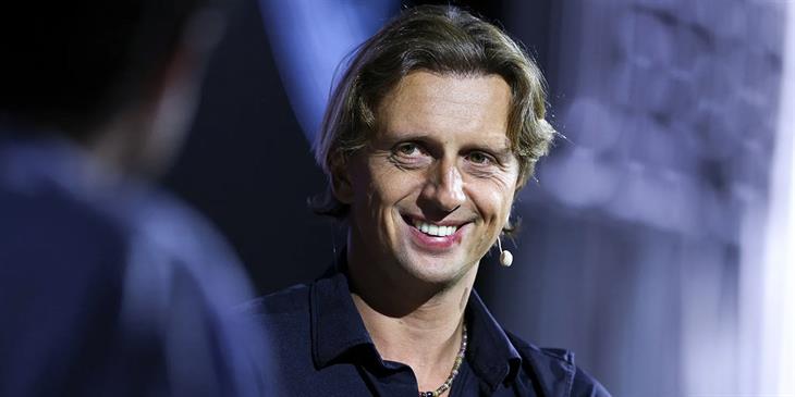 Στα δικαστήρια ο ιδρυτής της Revolut για το «χρυσό» superyacht των €350 εκατ. 